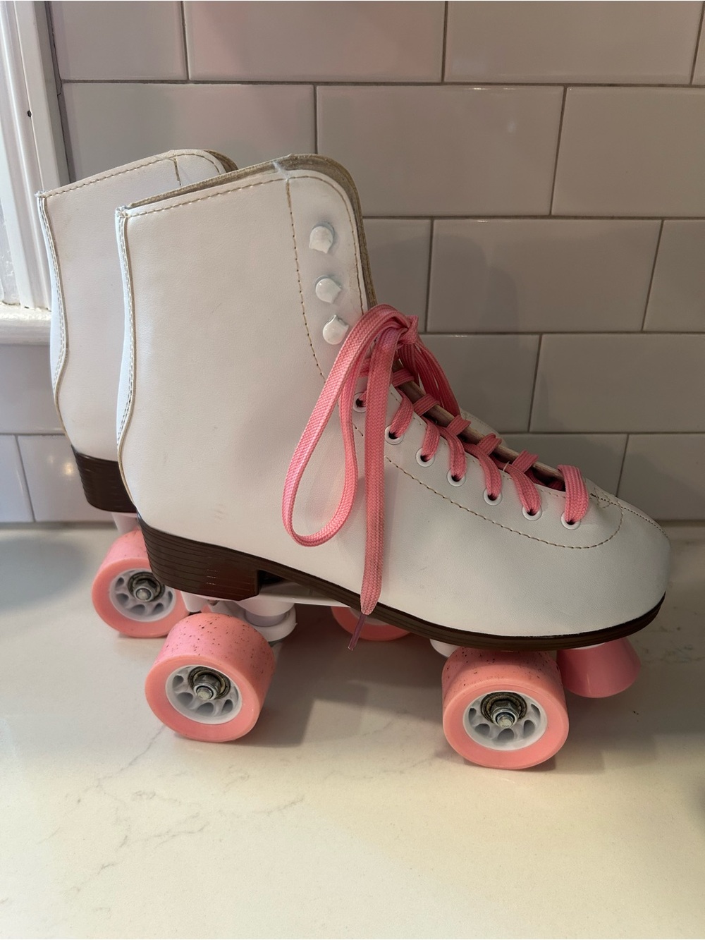 Roller skates 🛼